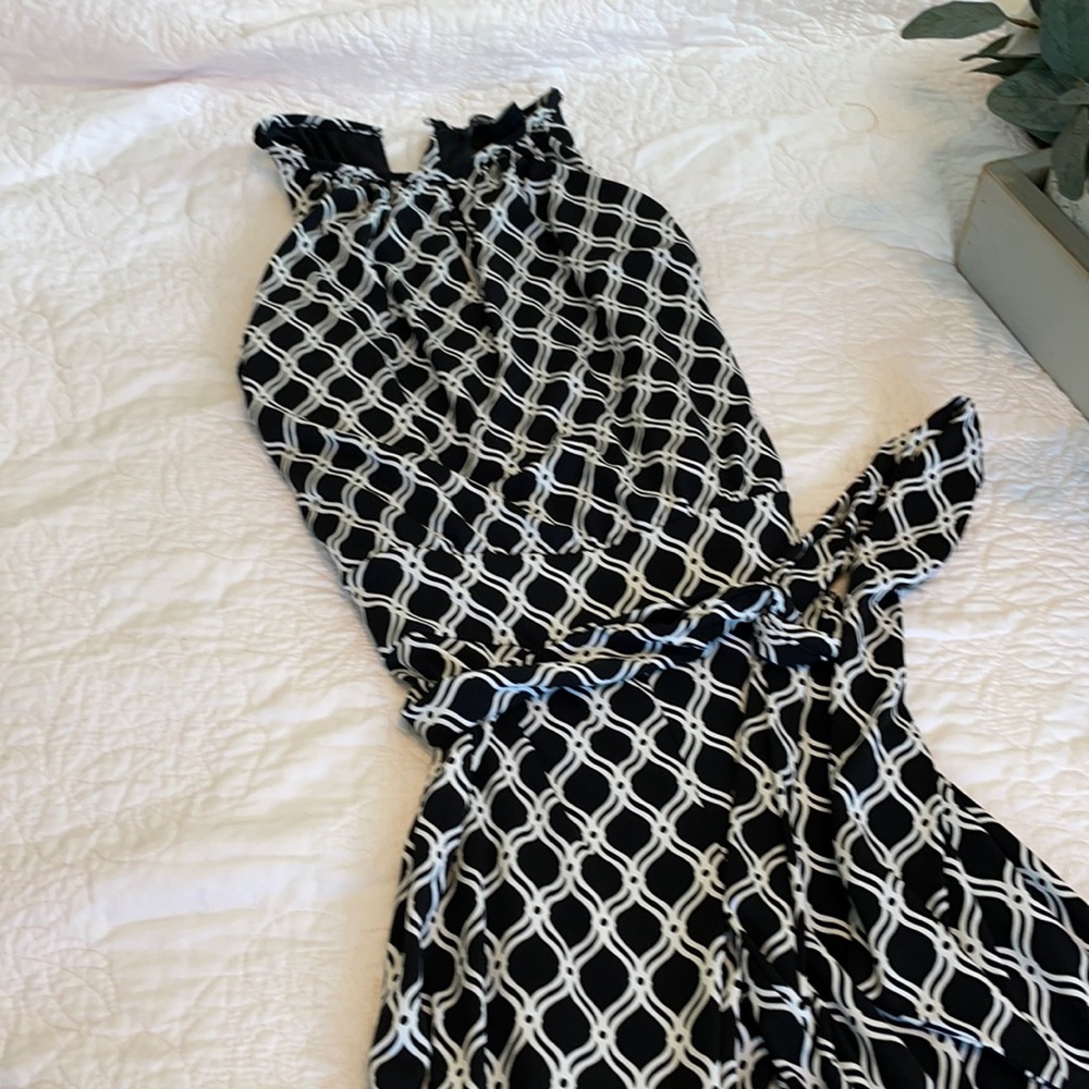 WHITE HOUSE BACK MARKET ICONIC JUMPSUIT: XS